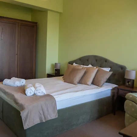 Ovcharovo Hotel